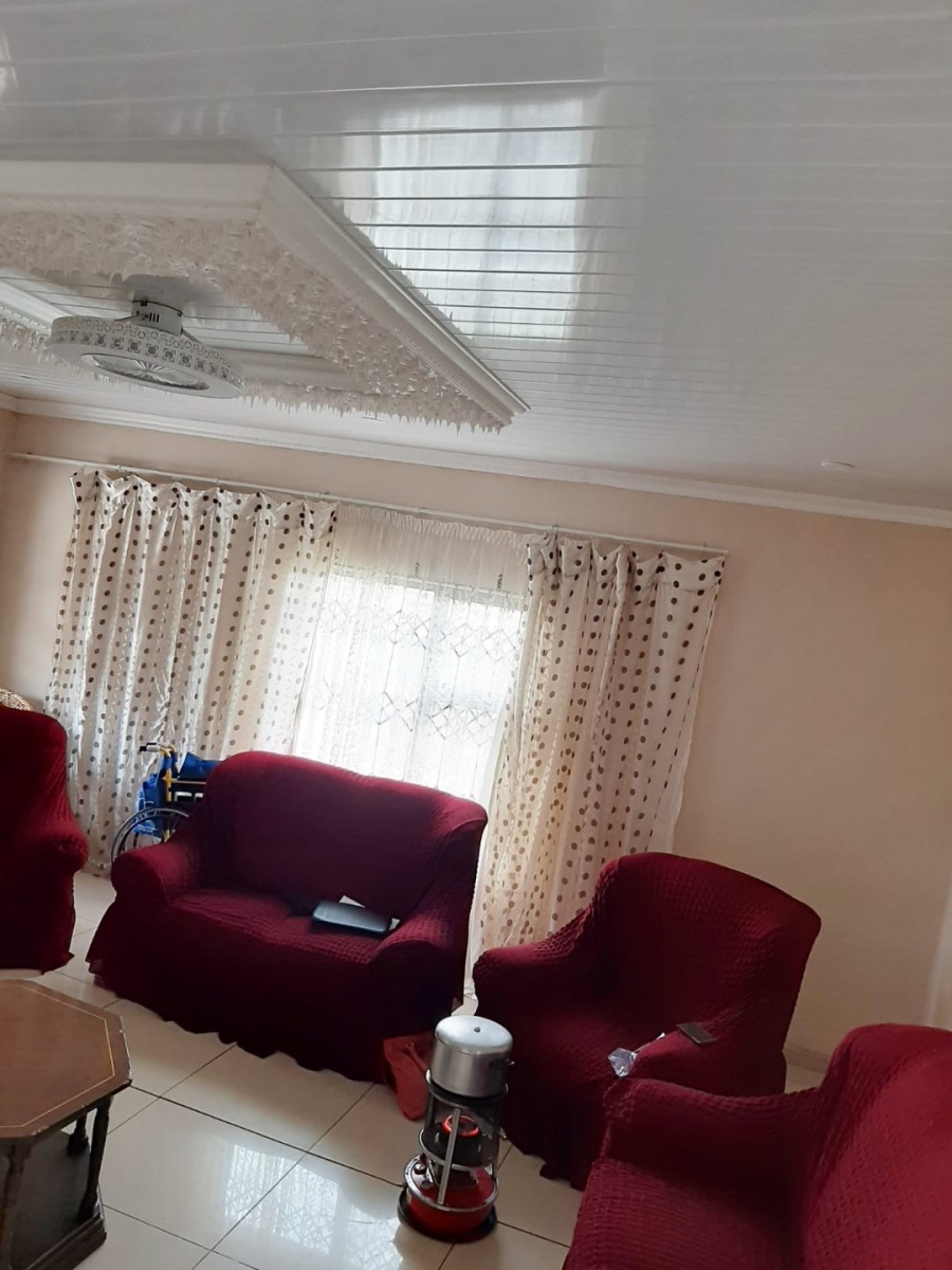 4 Bedroom Property for Sale in Mdantsane Nu 17 Eastern Cape